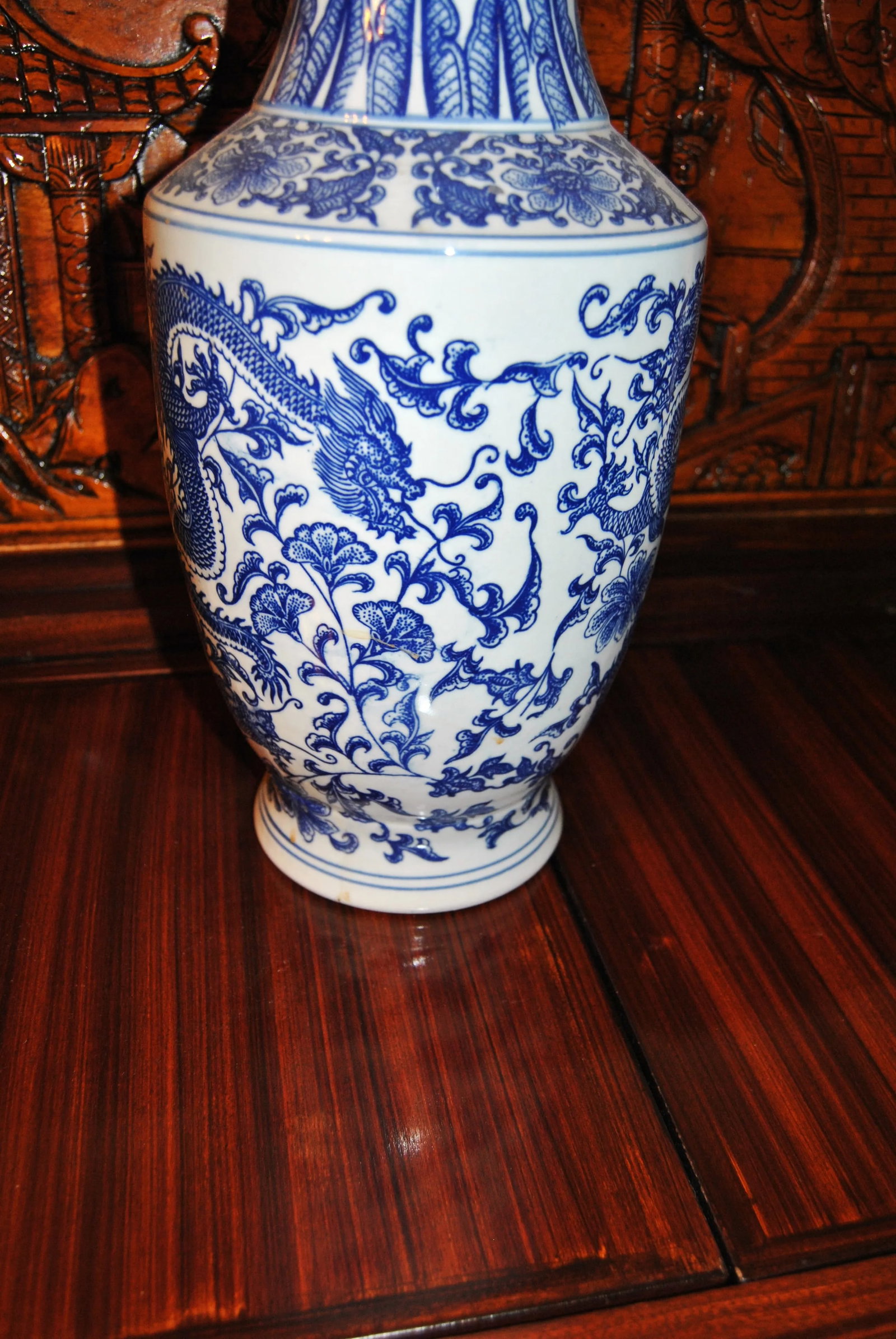 Dragon Chasing Pearl Chinese Export Porcelain Baluster Vase With Qing Stamp - 7
