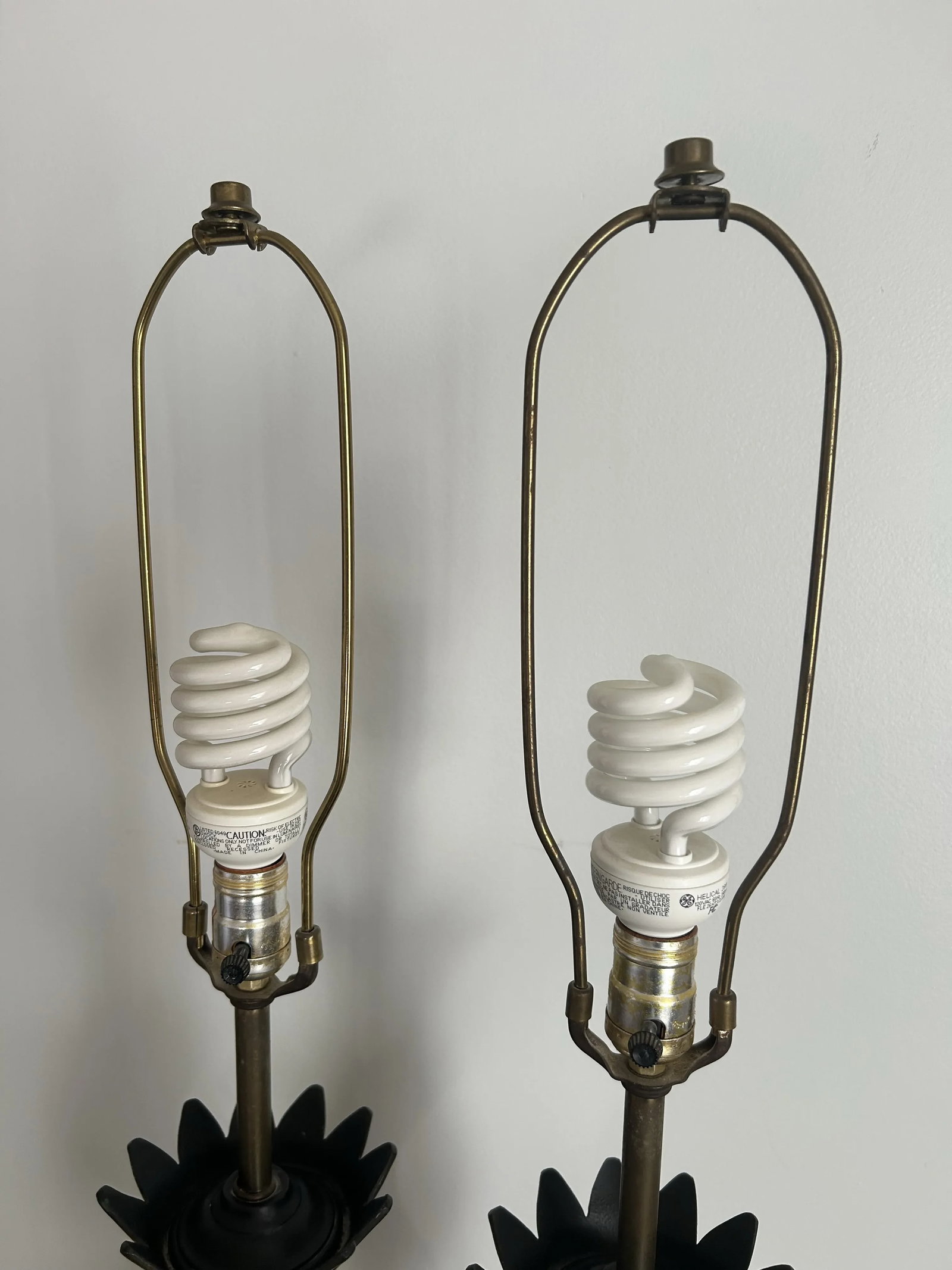 1960's Pair of Vintage Brass Figural Pineapple Table Lamps - 8