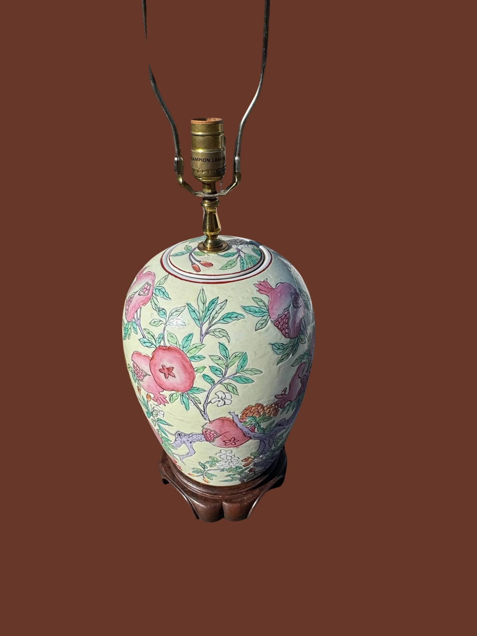 Vintage Chinese Famille Vert Pomeganate Lamp - 3