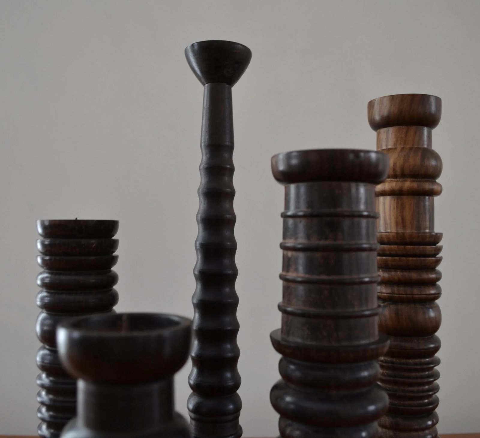 Late 20th Century Sculptural Mid Century Turned Wood Column Candlesticks - Set of 5 - 3