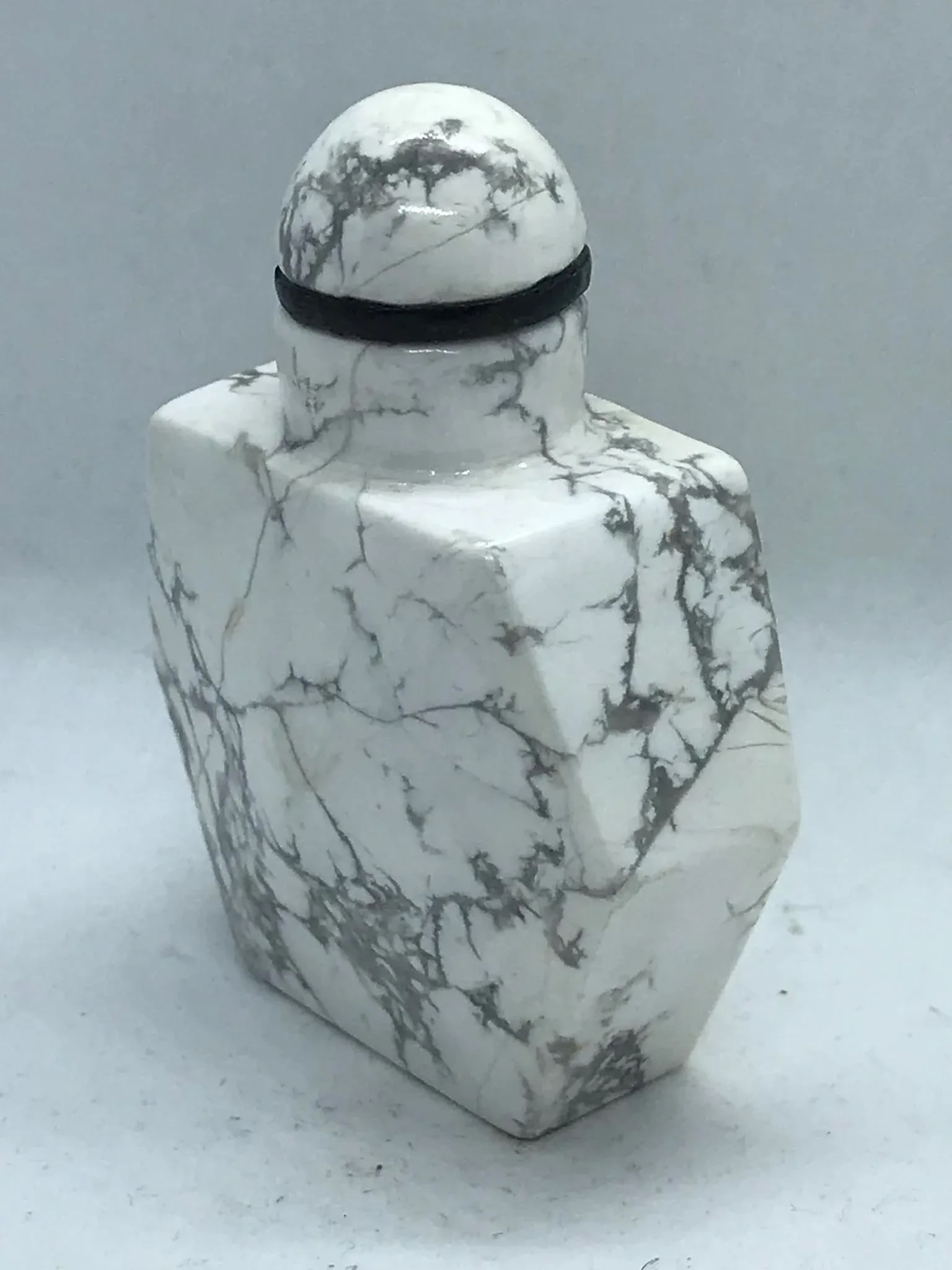 Vintage Howlite Snuff Bottle - 6