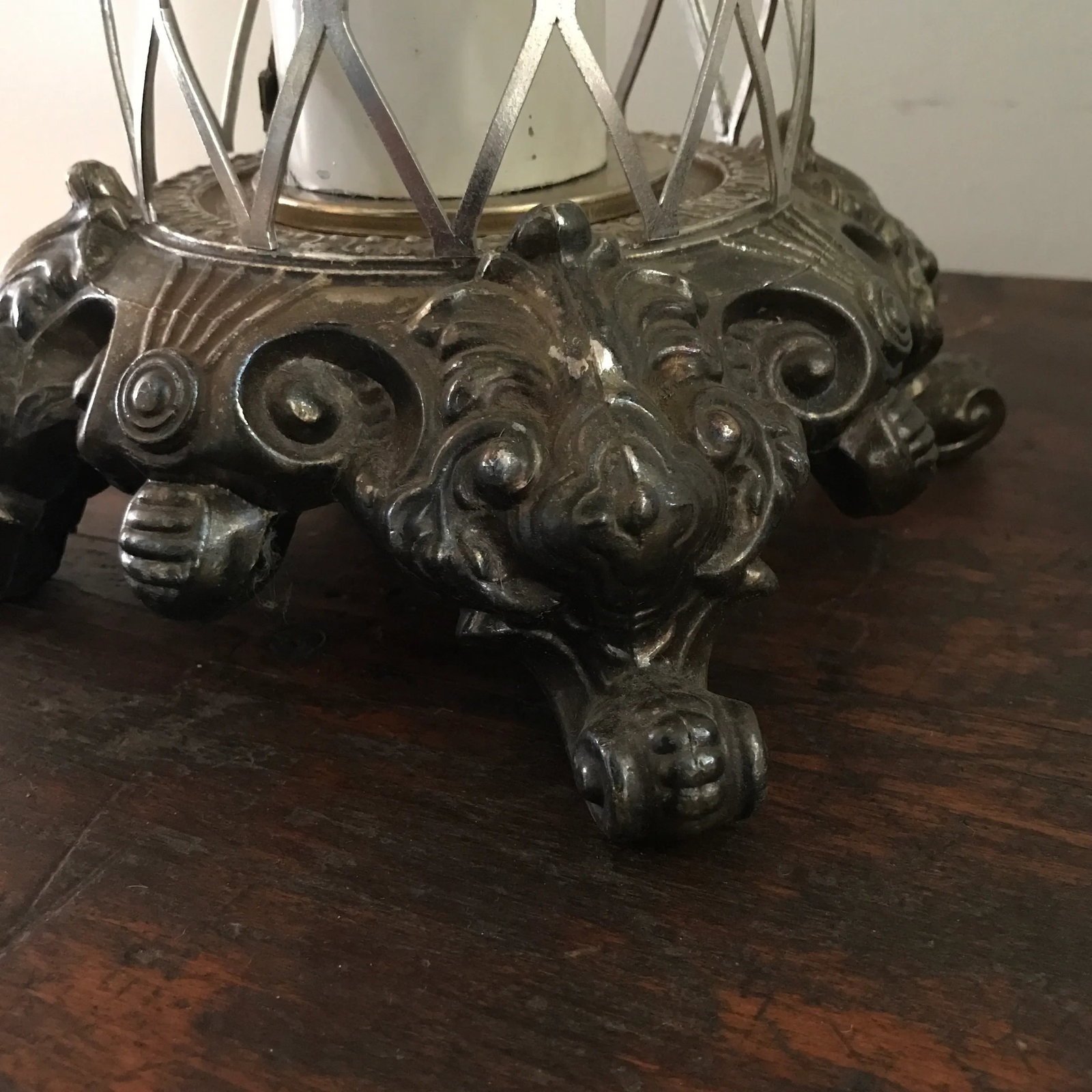 Rococo Traditional Metal Lamps - a Pair - 8