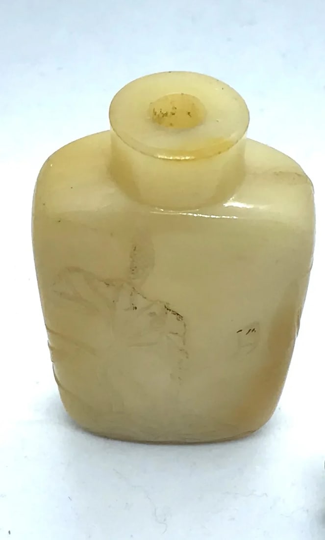 Vintage Yellow Jade Snuff Bottle With Carving - 12