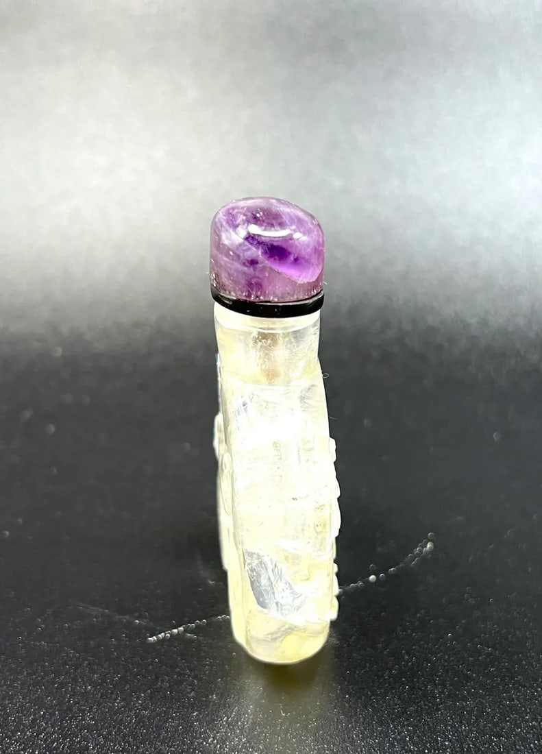 Vintage Rock Crystal Snuff Bottle With Carving and Amethyst Stopper - 3