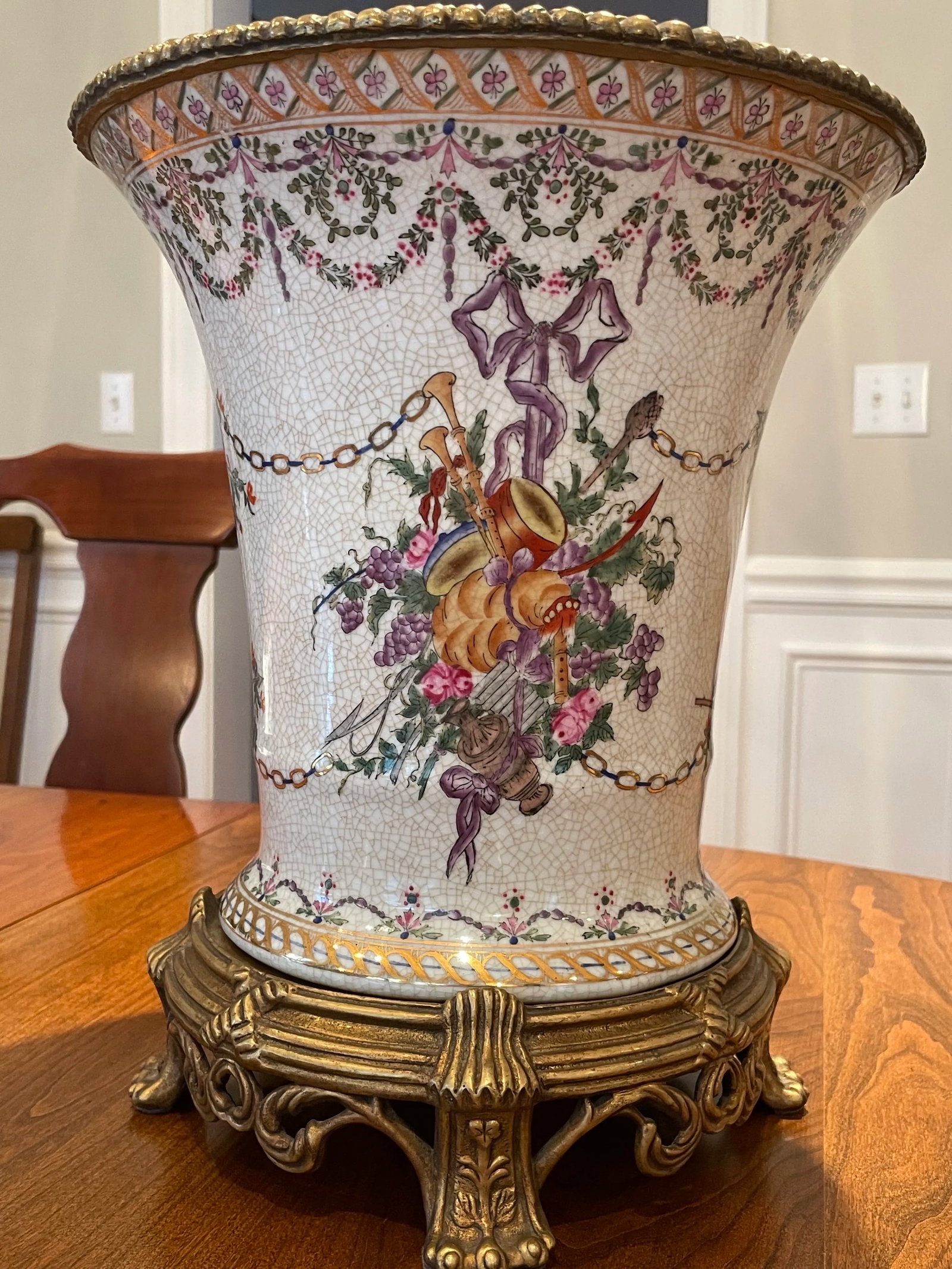 Vintage United Wilson Juwc 1897 Large Decorative Vase - 2