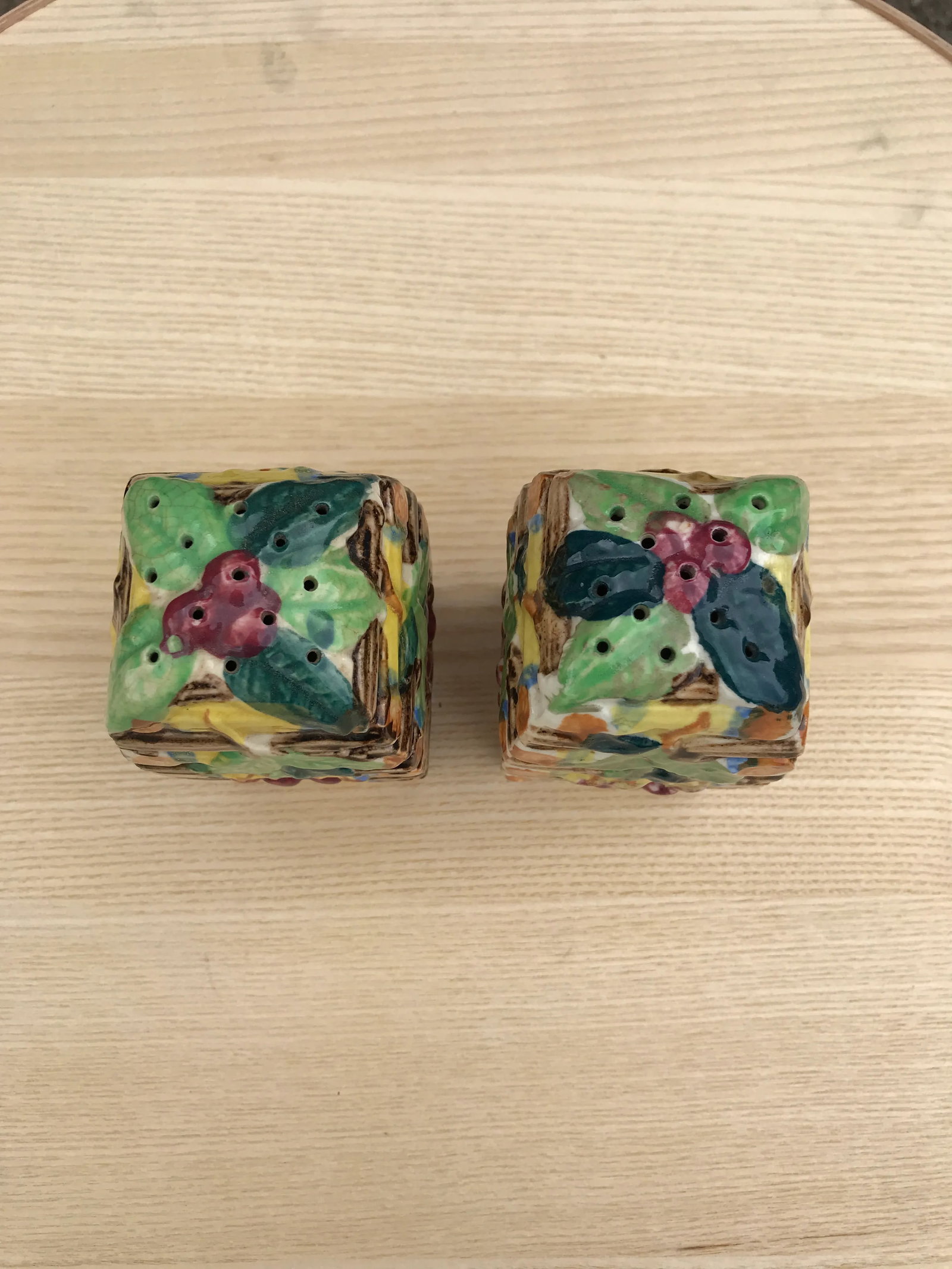 Large Majolica Salt and Pepper Shakers - a Pair - 6