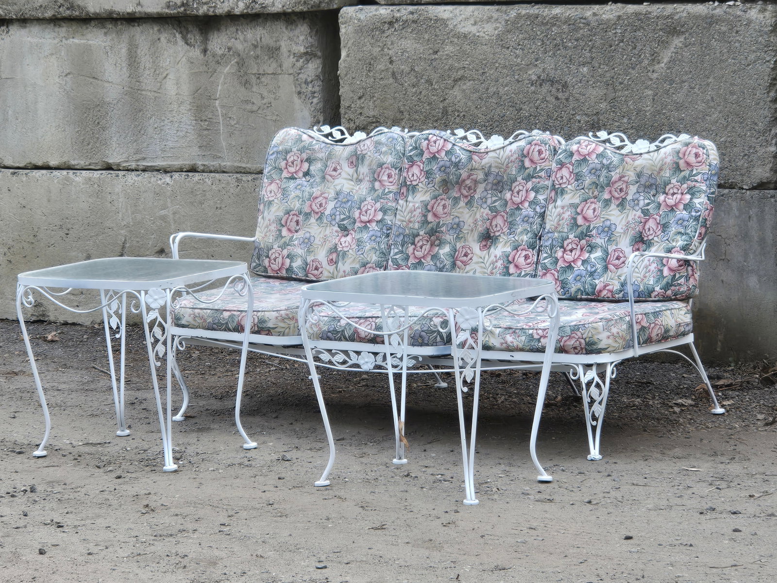 1950s Woodard Wrought Iron Patio Sofa & Tables, Attributed, 3 Pieces - 6