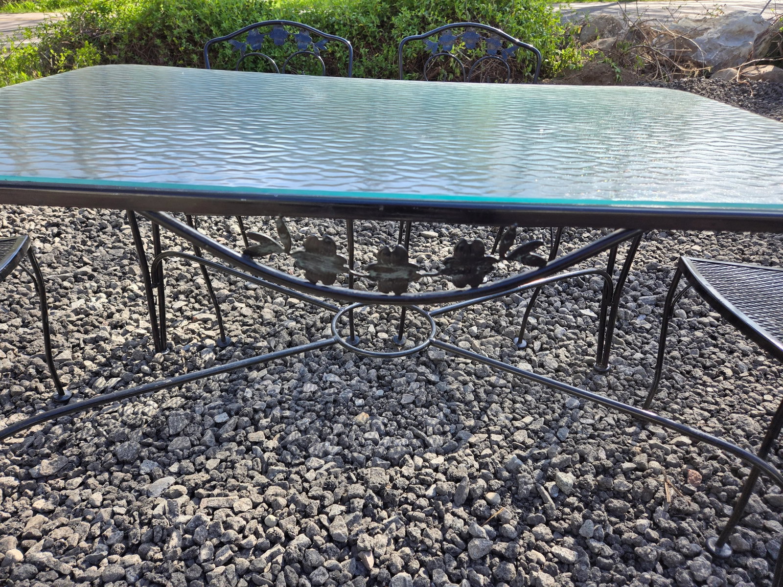 Wrought Iron Outdoor Patio Dining Table and 4 Chairs - 8