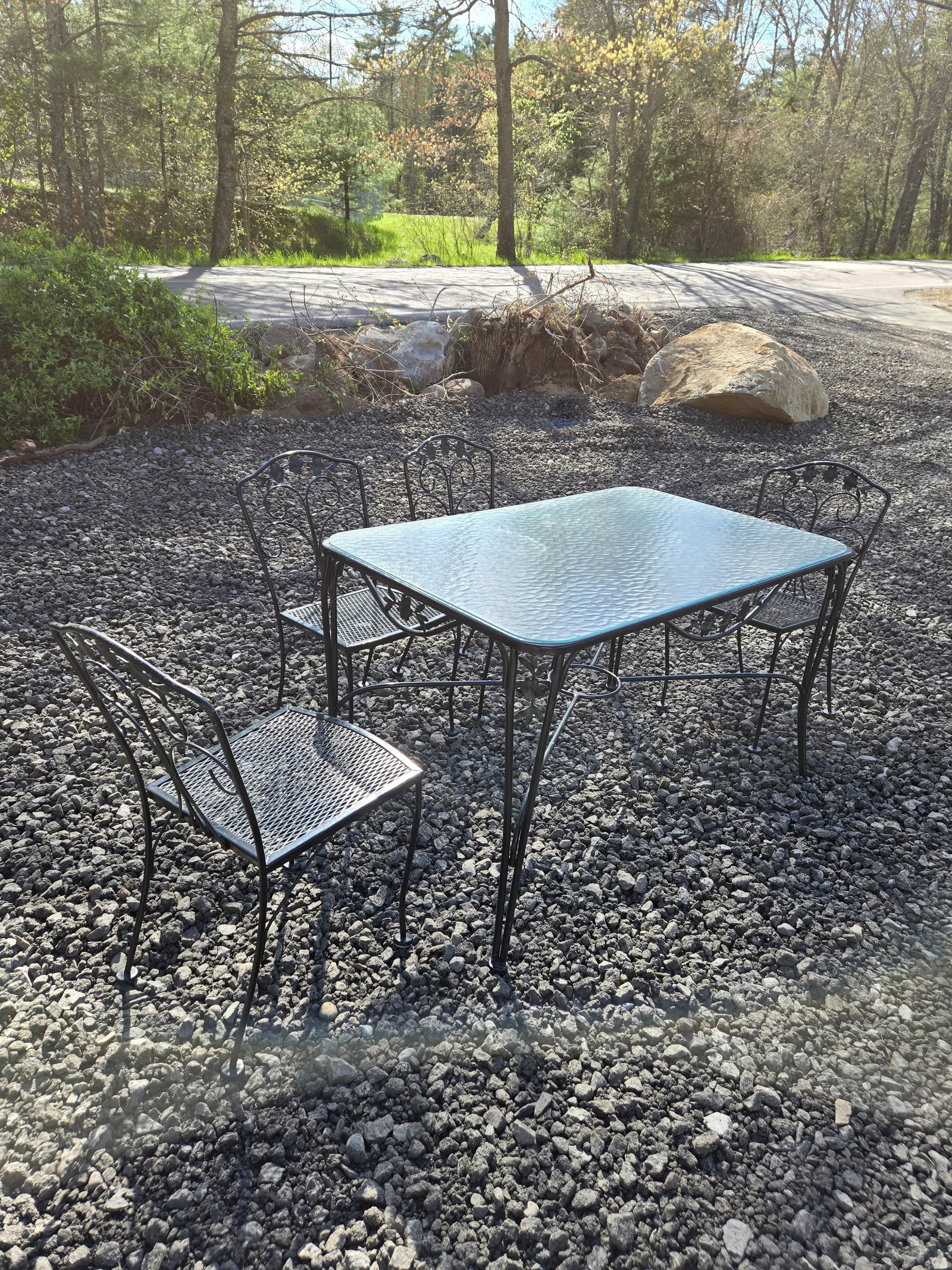 Wrought Iron Outdoor Patio Dining Table and 4 Chairs - 9