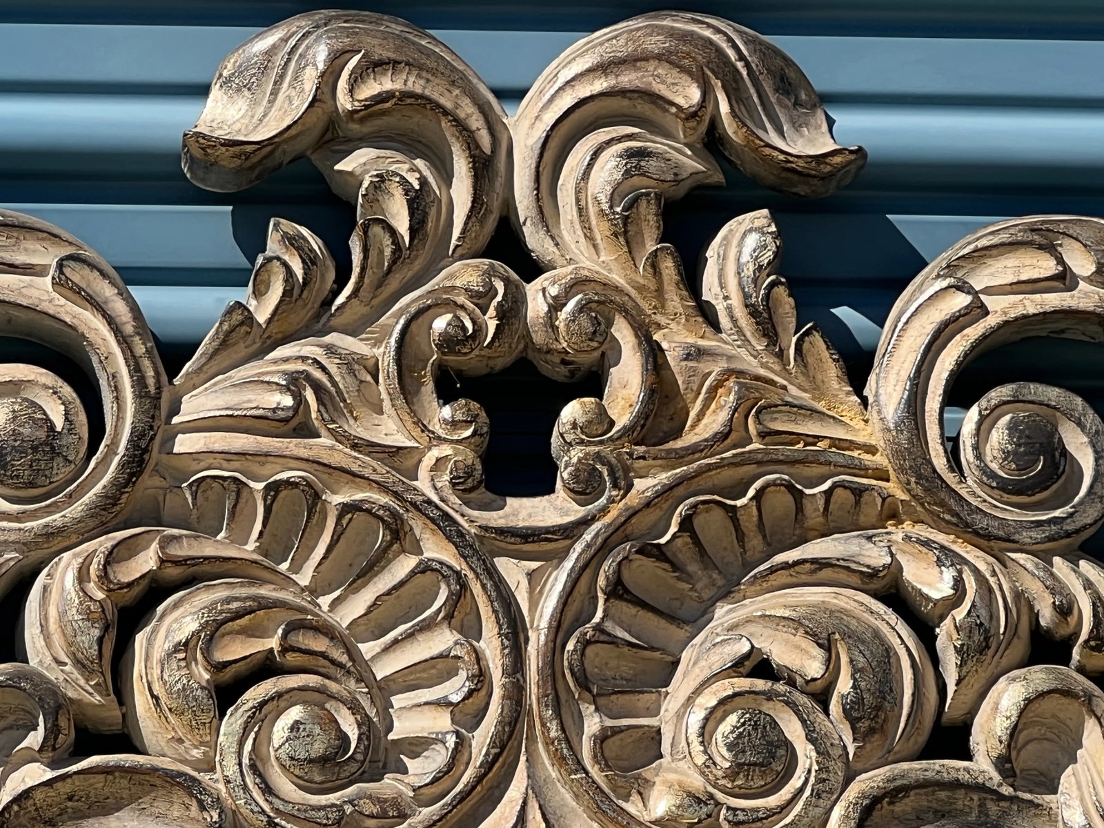 Spanish Rococo Carved Mirror, Late 20th Century - 3