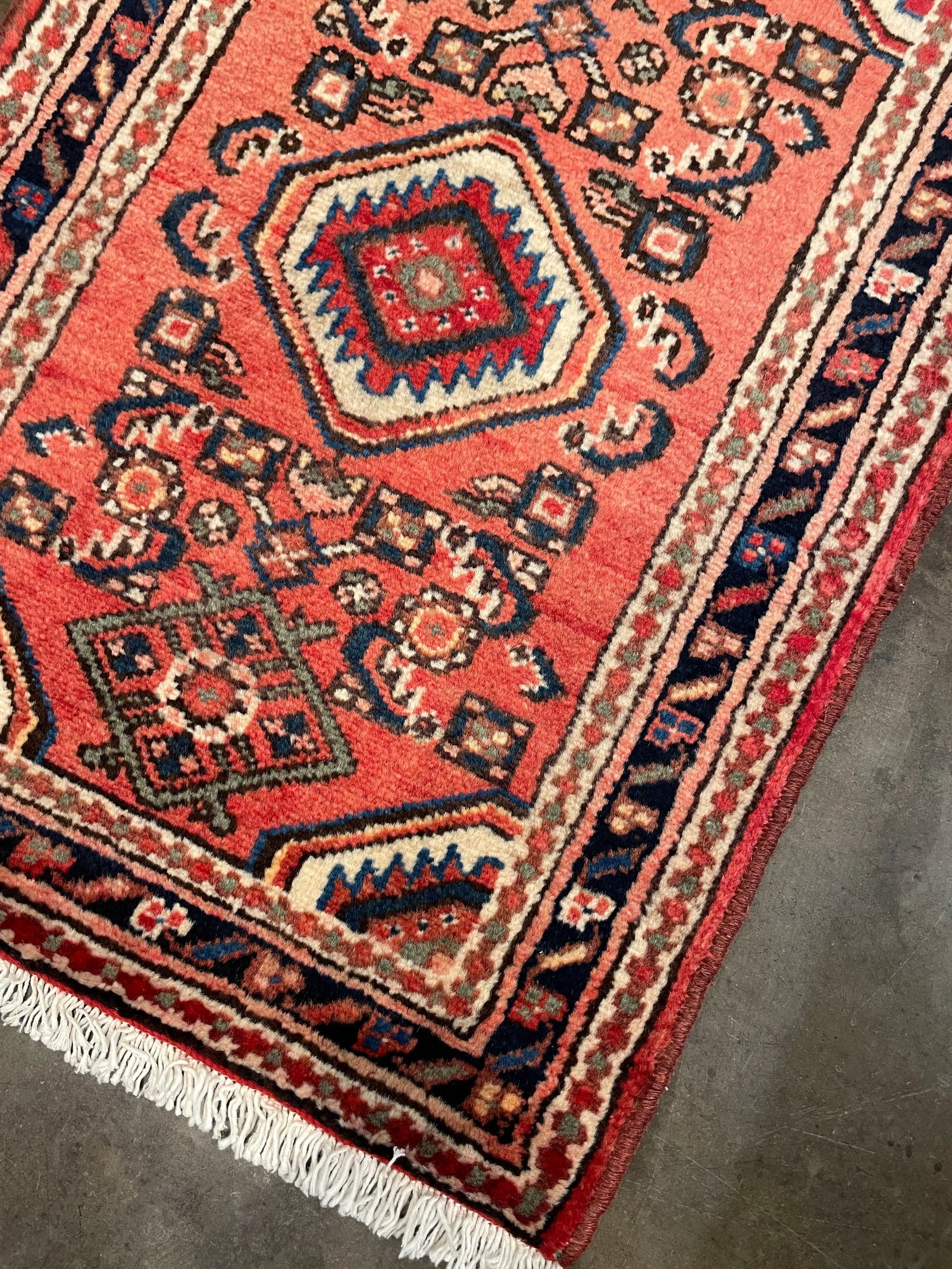 1990s Handwoven Persian Karajeh Area Rug 2'2" X 2'10" - 5