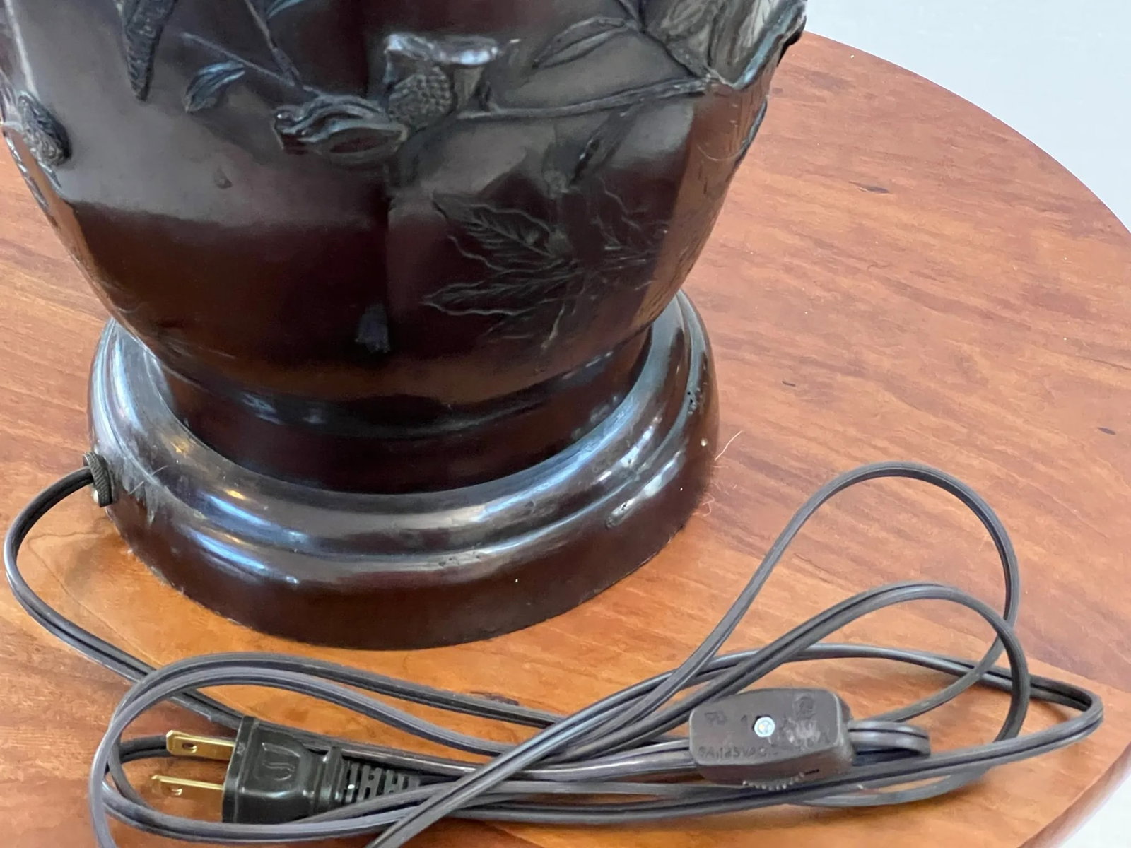 1920s Japanese Bronze Vase Made Into Lamp - 12