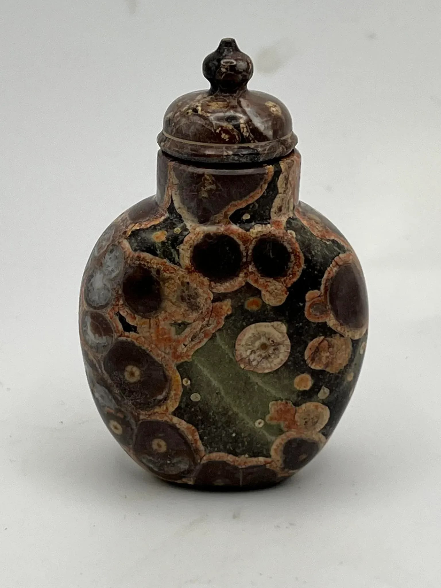 Vintage Jasper Snuff Bottle With Sea Fossils - 2
