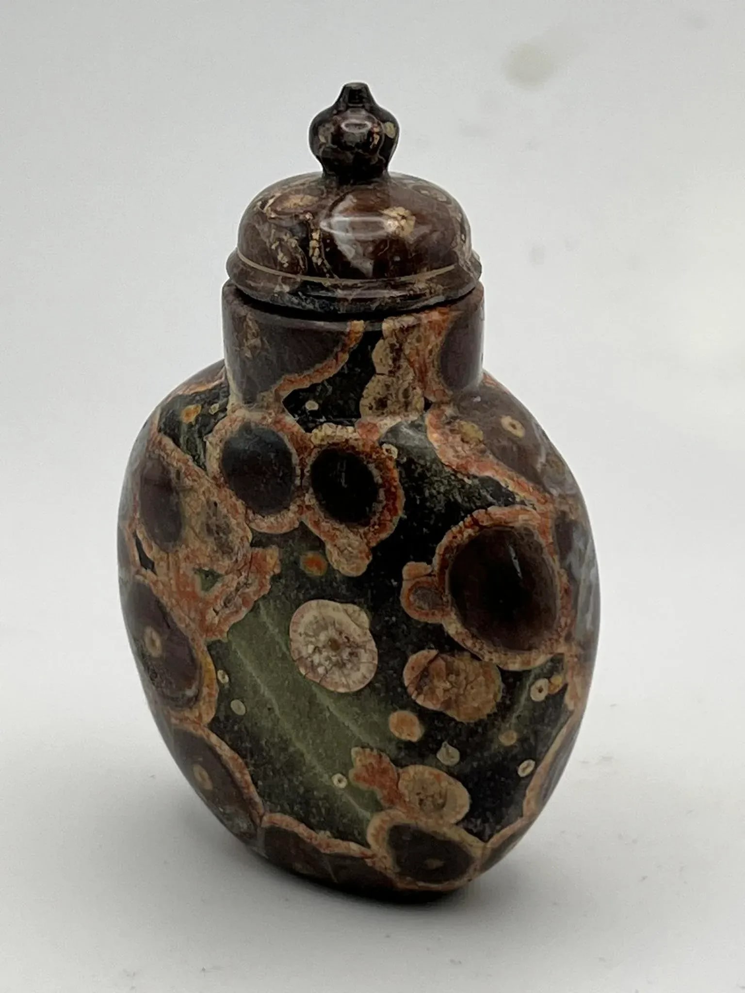 Vintage Jasper Snuff Bottle With Sea Fossils - 4