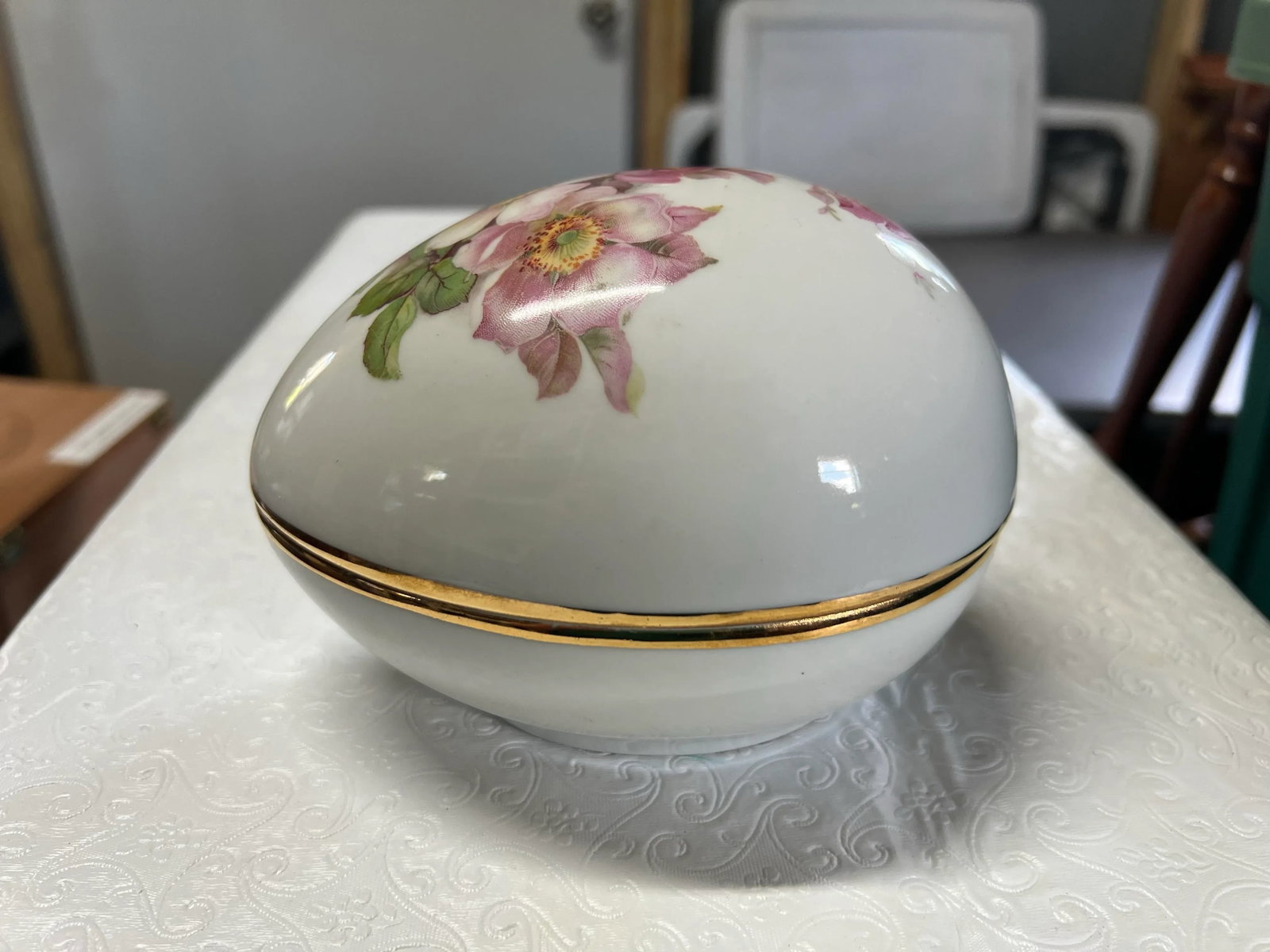 1950s Porcelain Trinket Egg Shaped Box Signed - 4