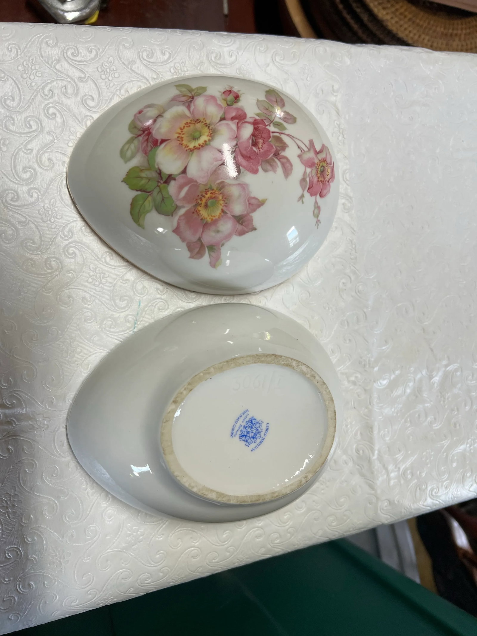 1950s Porcelain Trinket Egg Shaped Box Signed - 6