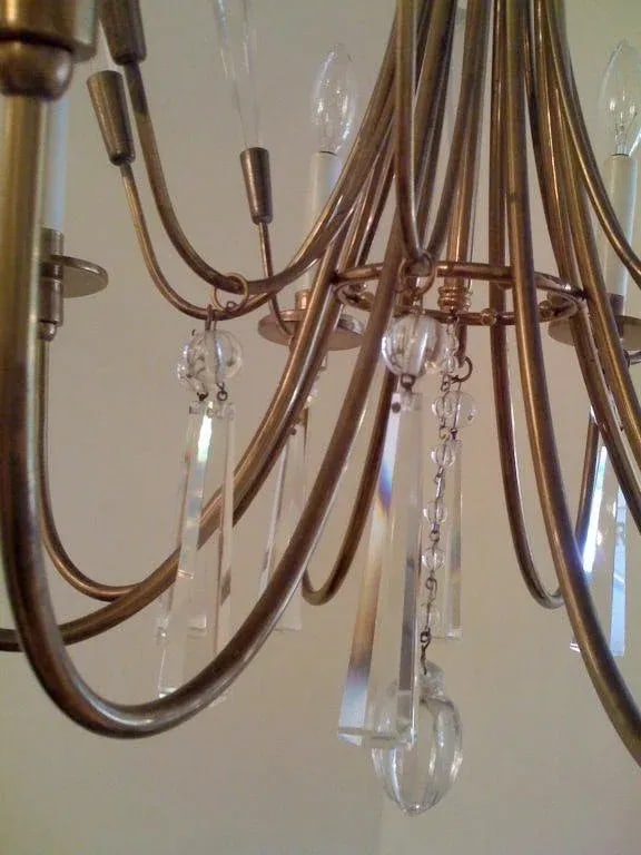A 50s American Regency Chandelier - 4