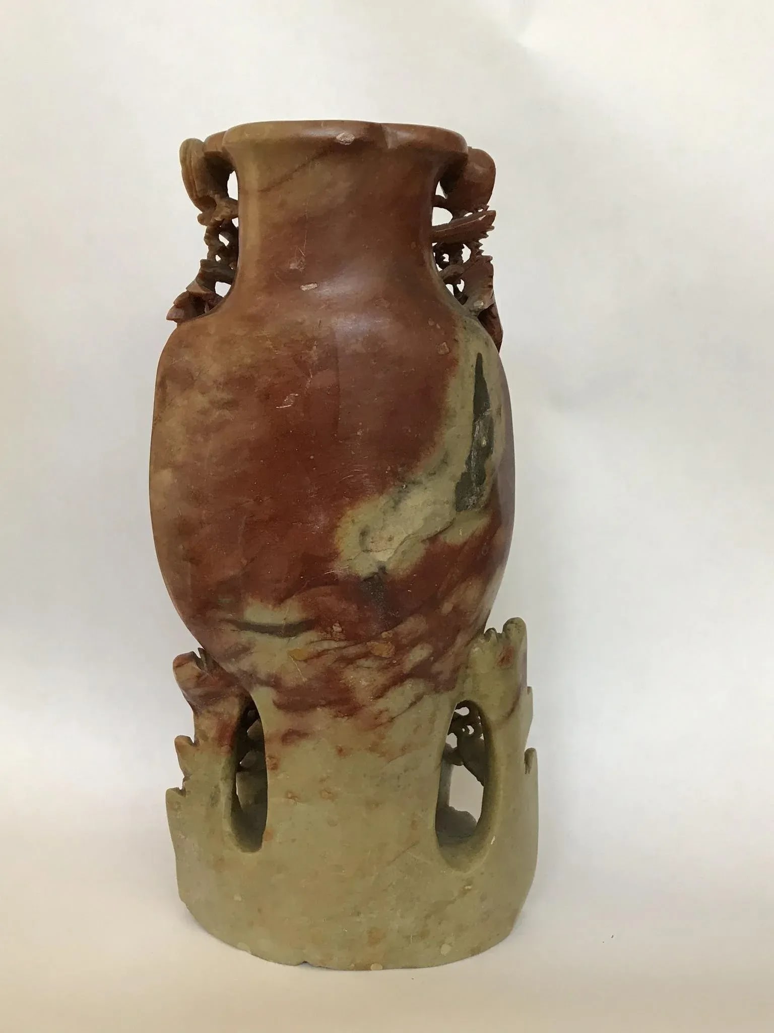 Vintage Chinese Soapstone Carving of a Vase With Mid-Century Modern Chrysanthemums - 4