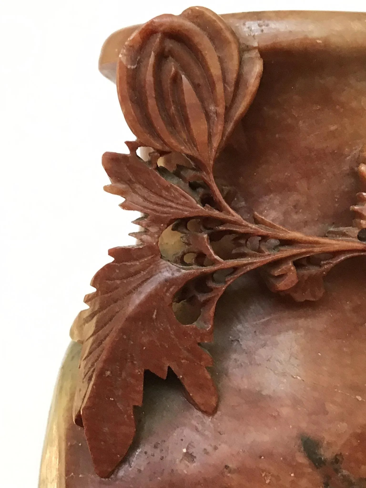 Vintage Chinese Soapstone Carving of a Vase With Mid-Century Modern Chrysanthemums - 7