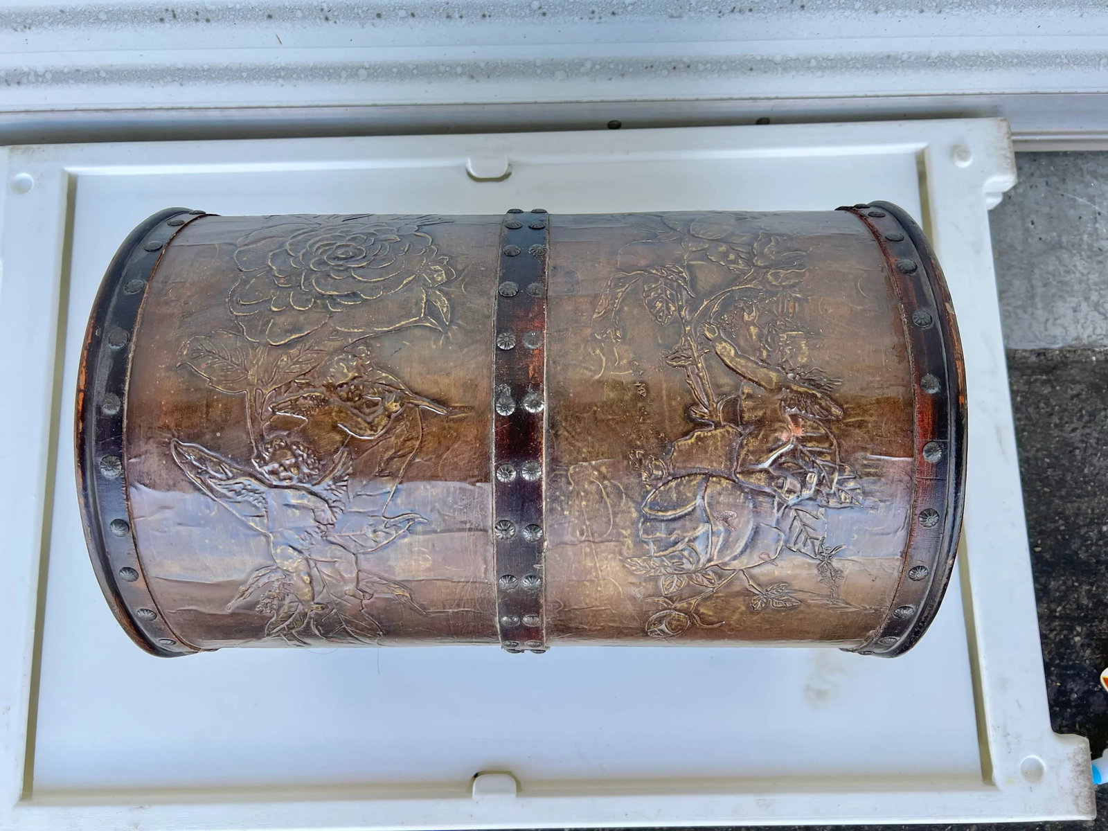 Mid 20th Century Vintage Decorative Wood Dome Box - 2