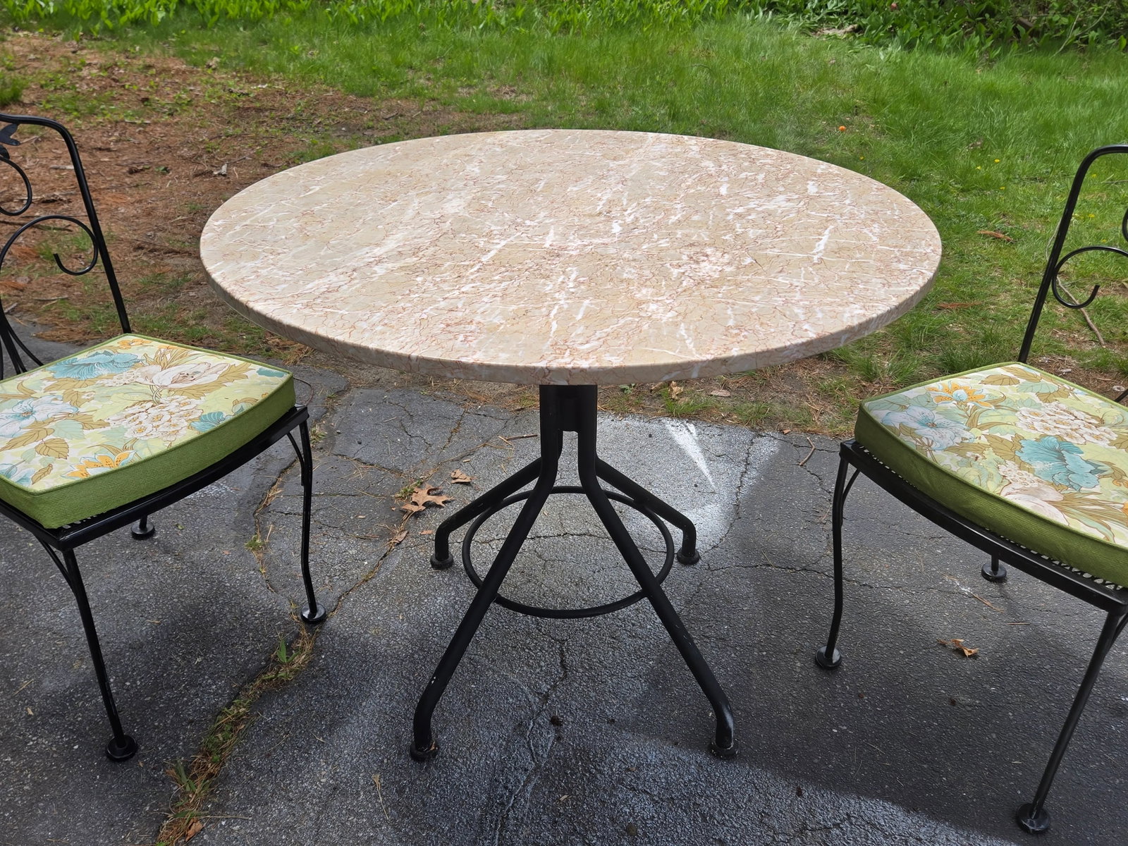 Vintage Wrought Iron Patio Table & 2 Chairs - 10