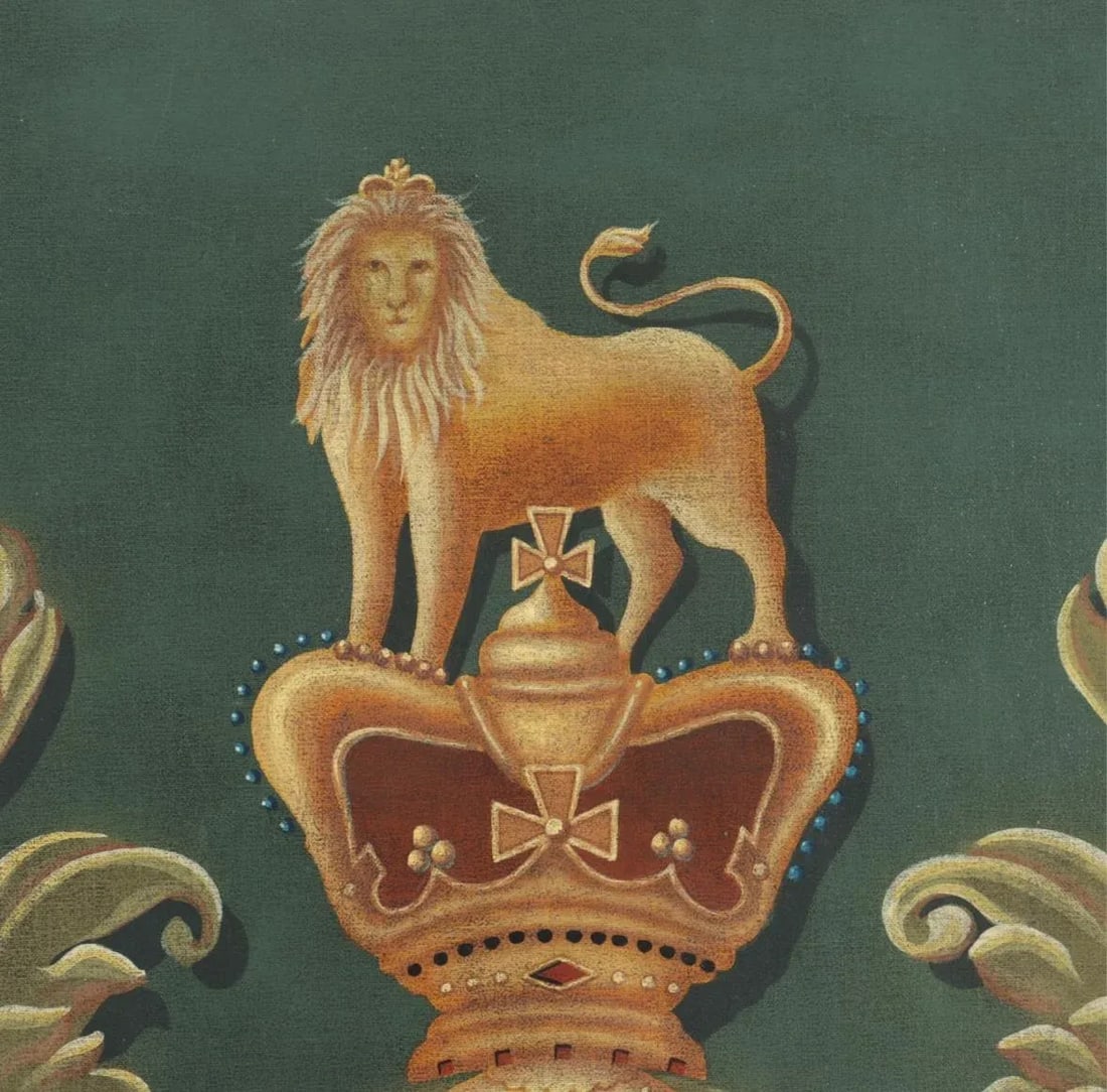1980s Monumental English Coat of Arms Panel Painted Canvas on Panel by Maitland Smith - 4