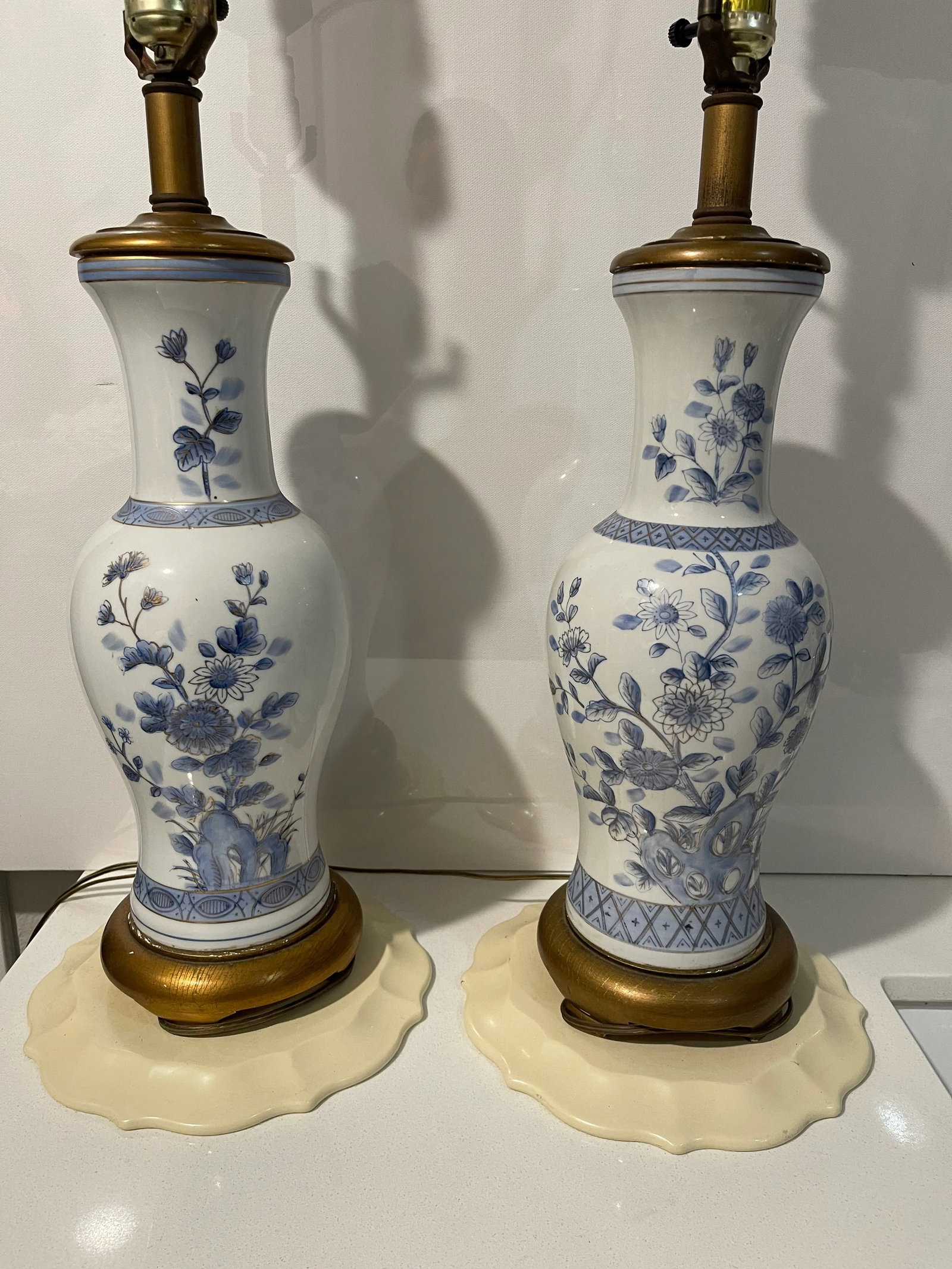 Pair of Vintage Blue & White Floral Coordinated Hand-Painted (Gold Accent) Lamps - 5