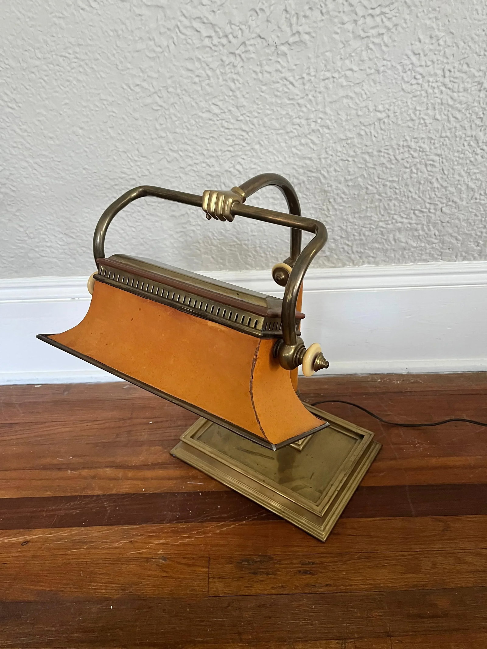 Vintage 1984 Chapman Desk Lamp - 9