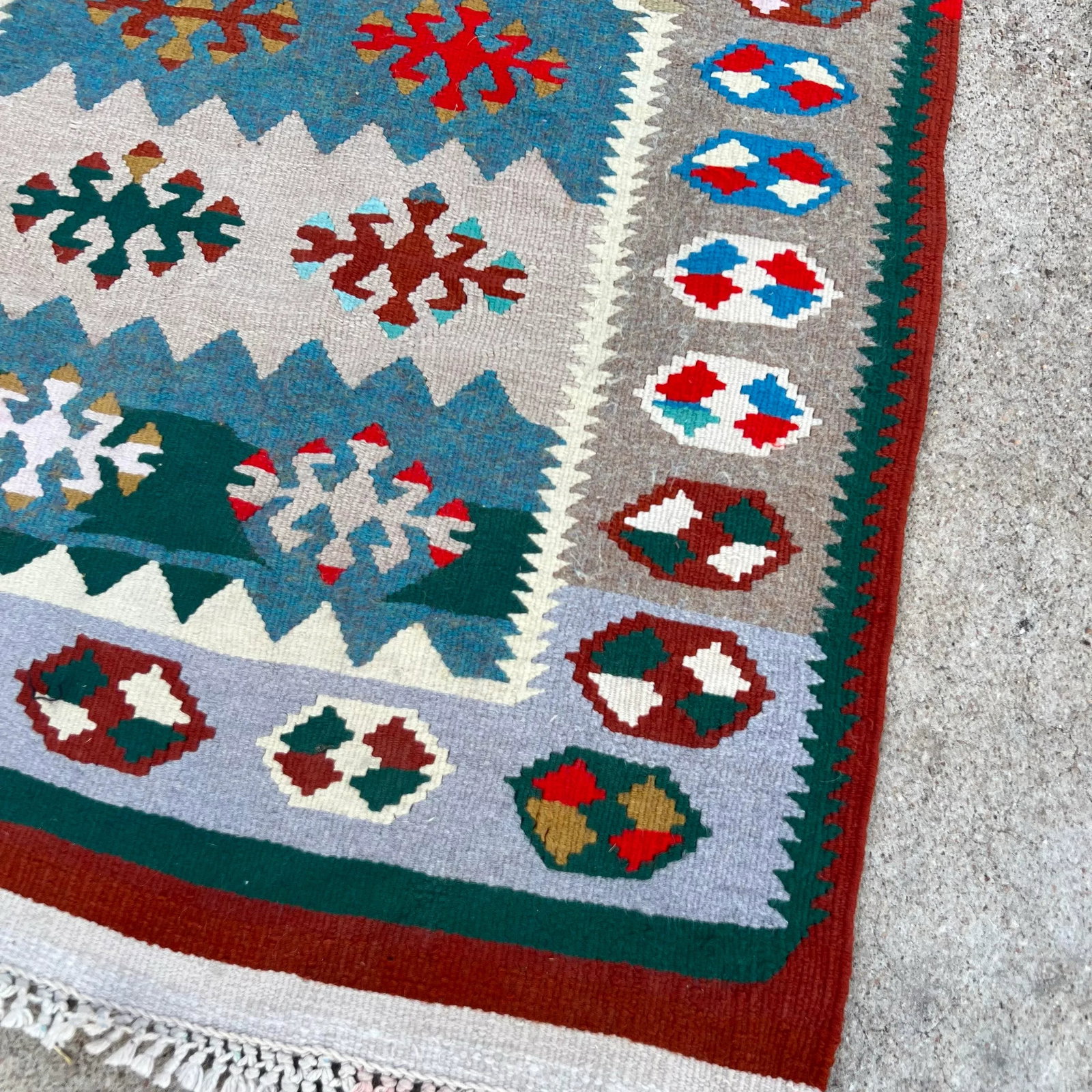 Vintage Floral Design Flatweave Kilim Runner - 2