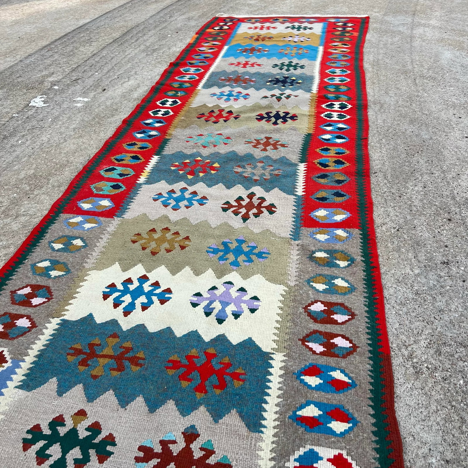 Vintage Floral Design Flatweave Kilim Runner - 3