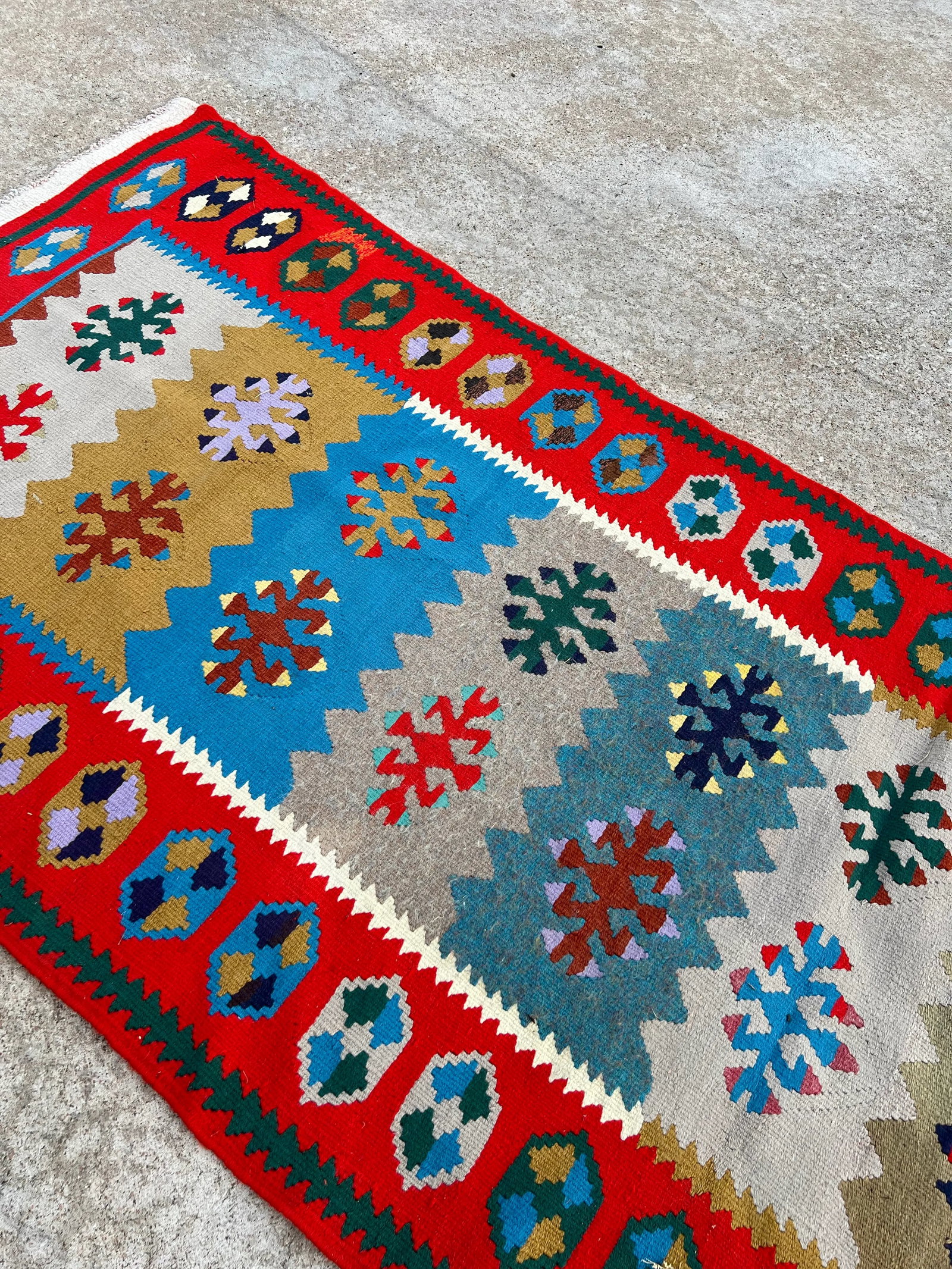 Vintage Floral Design Flatweave Kilim Runner - 4