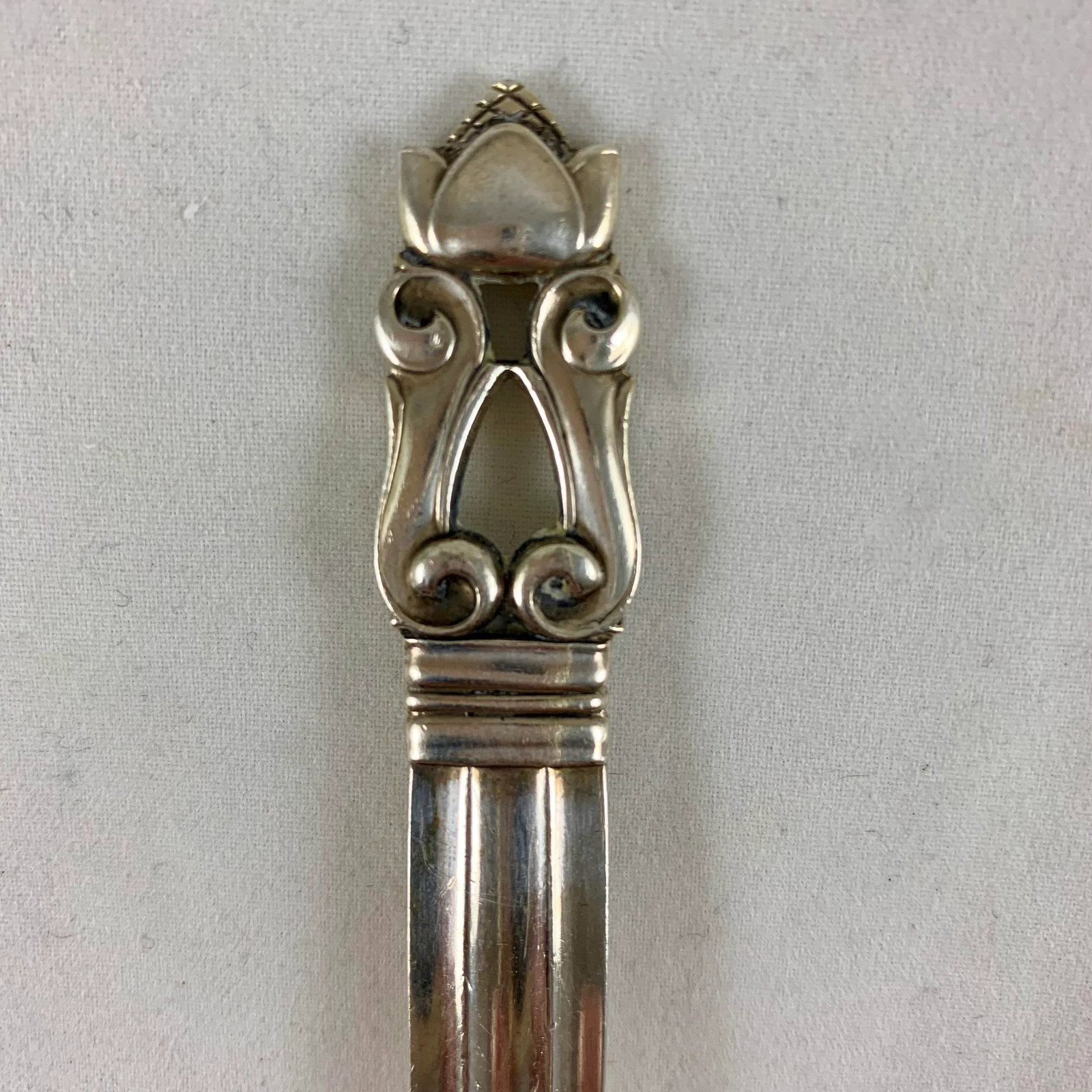 Georg Jensen Sterling Silver Acorn Pattern Serving Spoon, Denmark 1915-1919 - 3