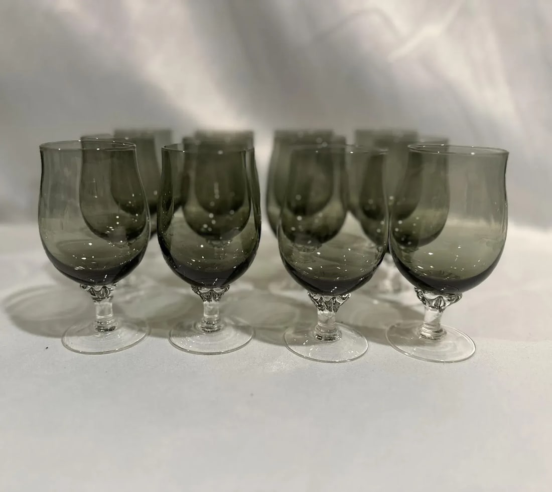 1960s Mid-Century Modern Sasaski Smoked Crystal Stemware Set of 24 - 3