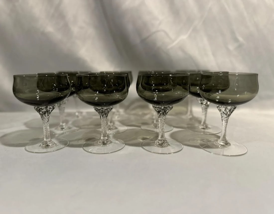 1960s Mid-Century Modern Sasaski Smoked Crystal Stemware Set of 24 - 5