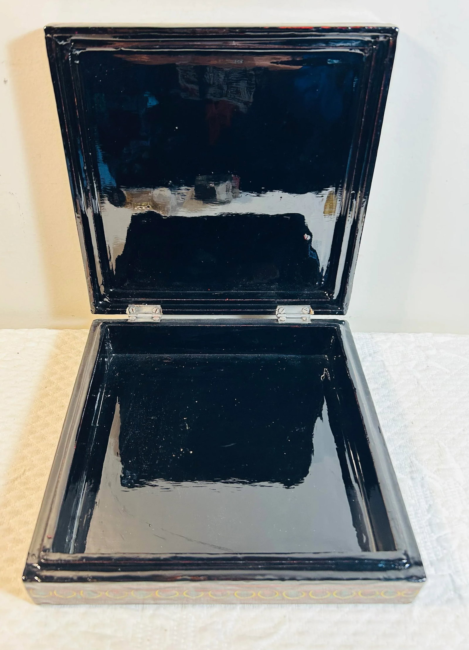 Vintage African Tribal Design Black Lacquered Dresser Box With Horse and Figures - 9