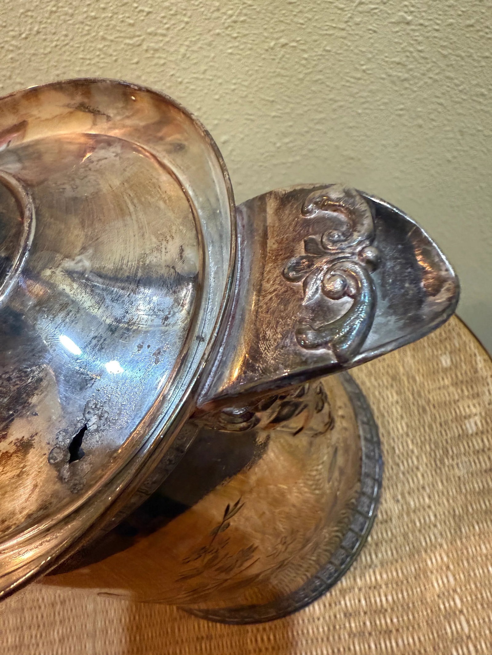 Late 19th Century Victorian Silver-Plate Insulated Water Pitcher - 3