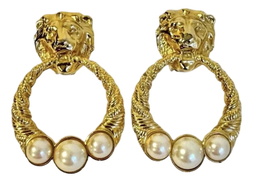 Vintage Lion Head Door Knocker Earrings Clip on Gold Tone Faux Pearl 90s Maximalist Jewelry (1 of 9)