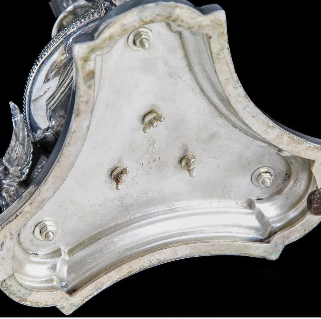 Late 19th Century English Wilkinson Silver Neoclassical Epergne Centerpiece - 10