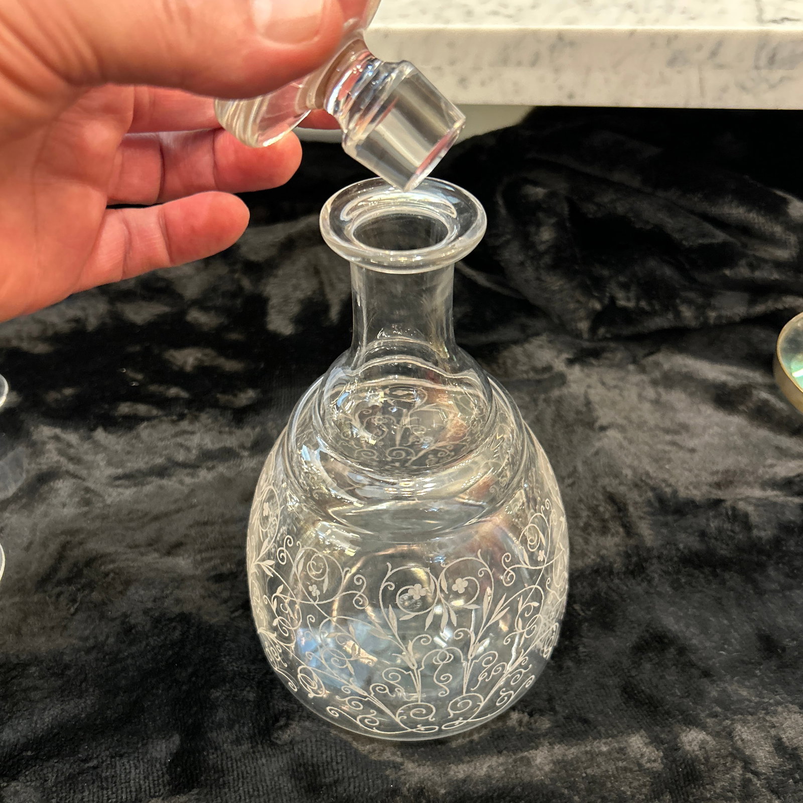 Baccarat Antique 1930s Crystal Lulli Pattern Art Deco Decanter and 5 Cups, Set of 6 Pieces Signed an - 3