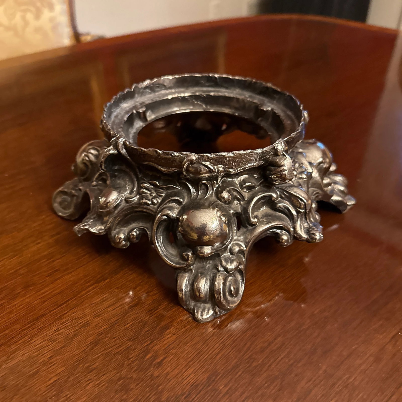 Mid 20th Century Ornate Silverplated Bowl Stand - 3