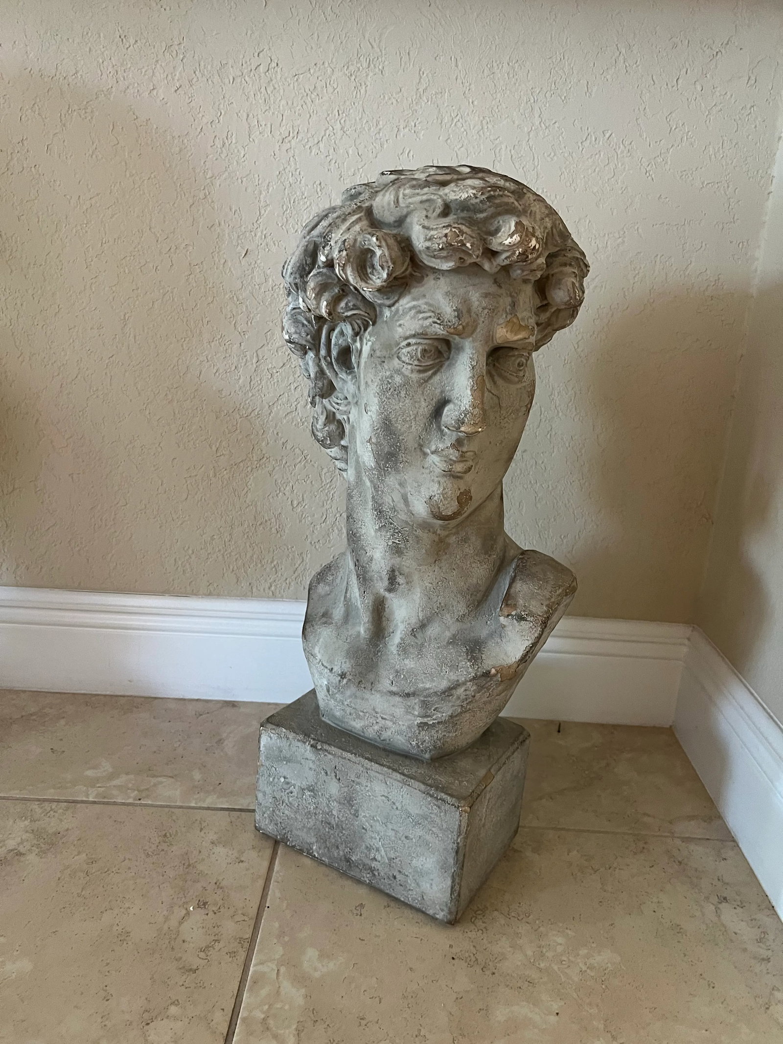 Vintage Late 20th Century Pedestal Bust of Michelangelo's David - 4