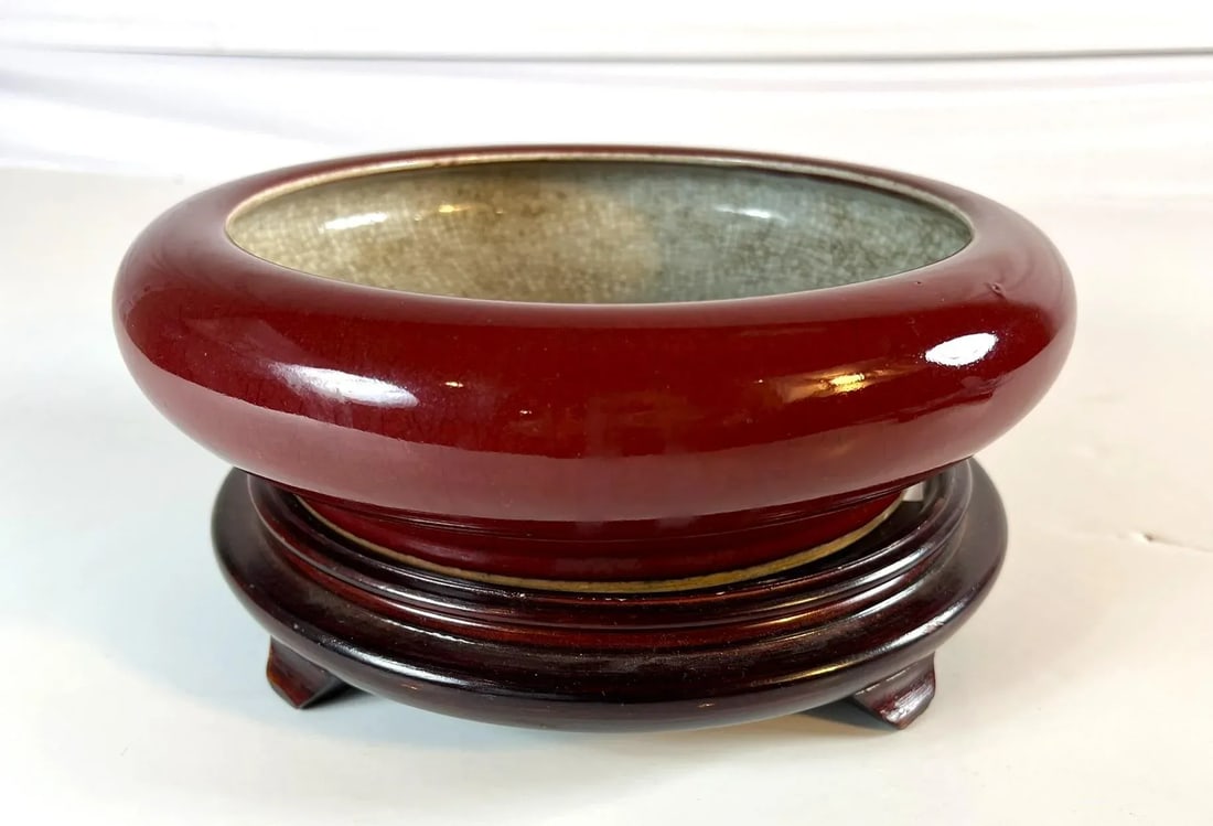 Antique Chinese Oxblood Glaze Porcelain Bulb Bowl on a Wood Stand - 2