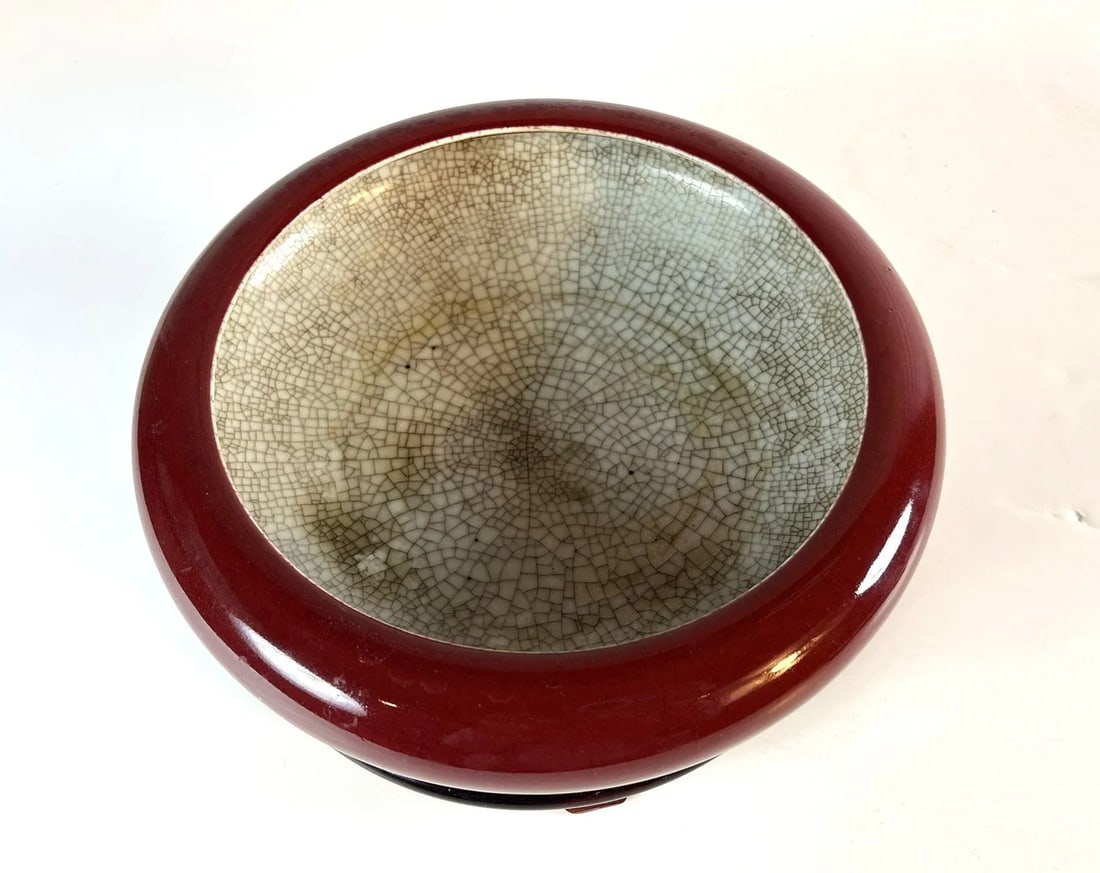 Antique Chinese Oxblood Glaze Porcelain Bulb Bowl on a Wood Stand - 4