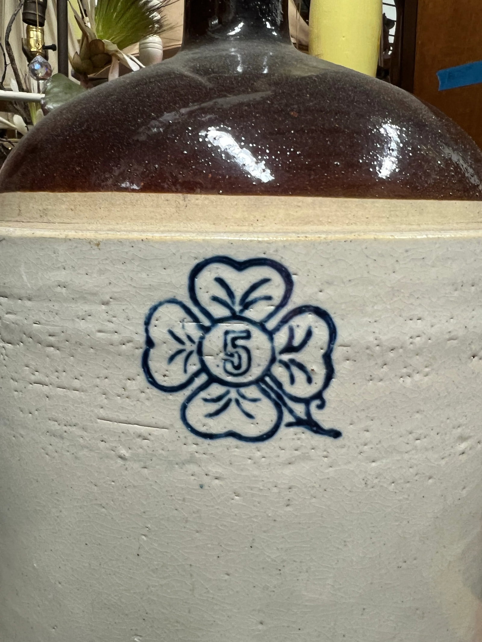 Antique Stoneware Crock /Jug With Blue Clover 5 Gallon - 3