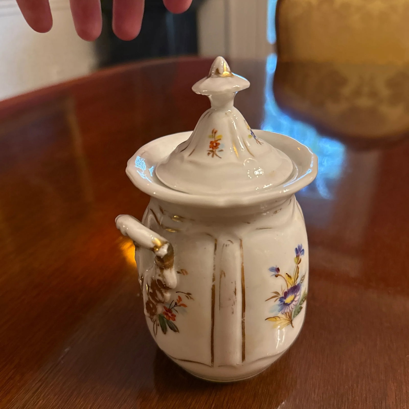 Mid 19th Century Old Paris Porcelain Covered Sugar - 4