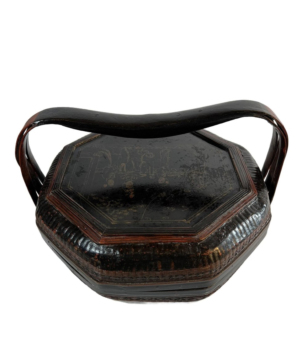 Antique Chinese Black and Red Lacquer Basket - 3