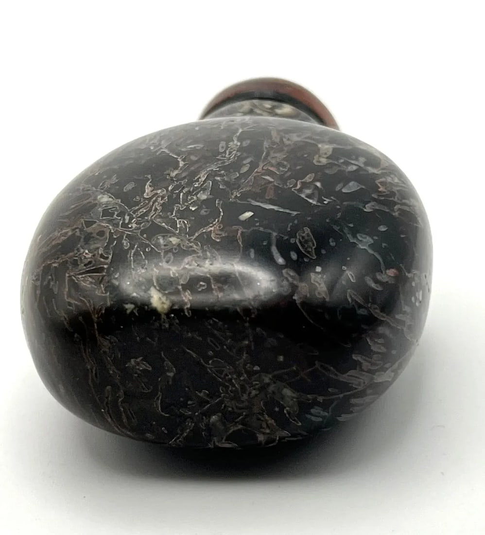 Vintage Black Agate Snuff Bottle With Striations - 9