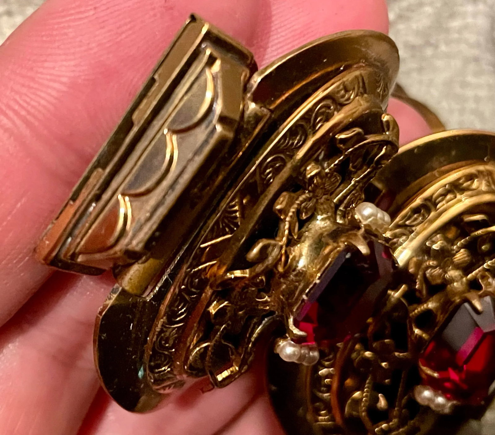 MCM Jewelry Victorian Revival Gold Tone Link Bracelet With Seed Pearls and Synthetic Ruby Very Solid - 6