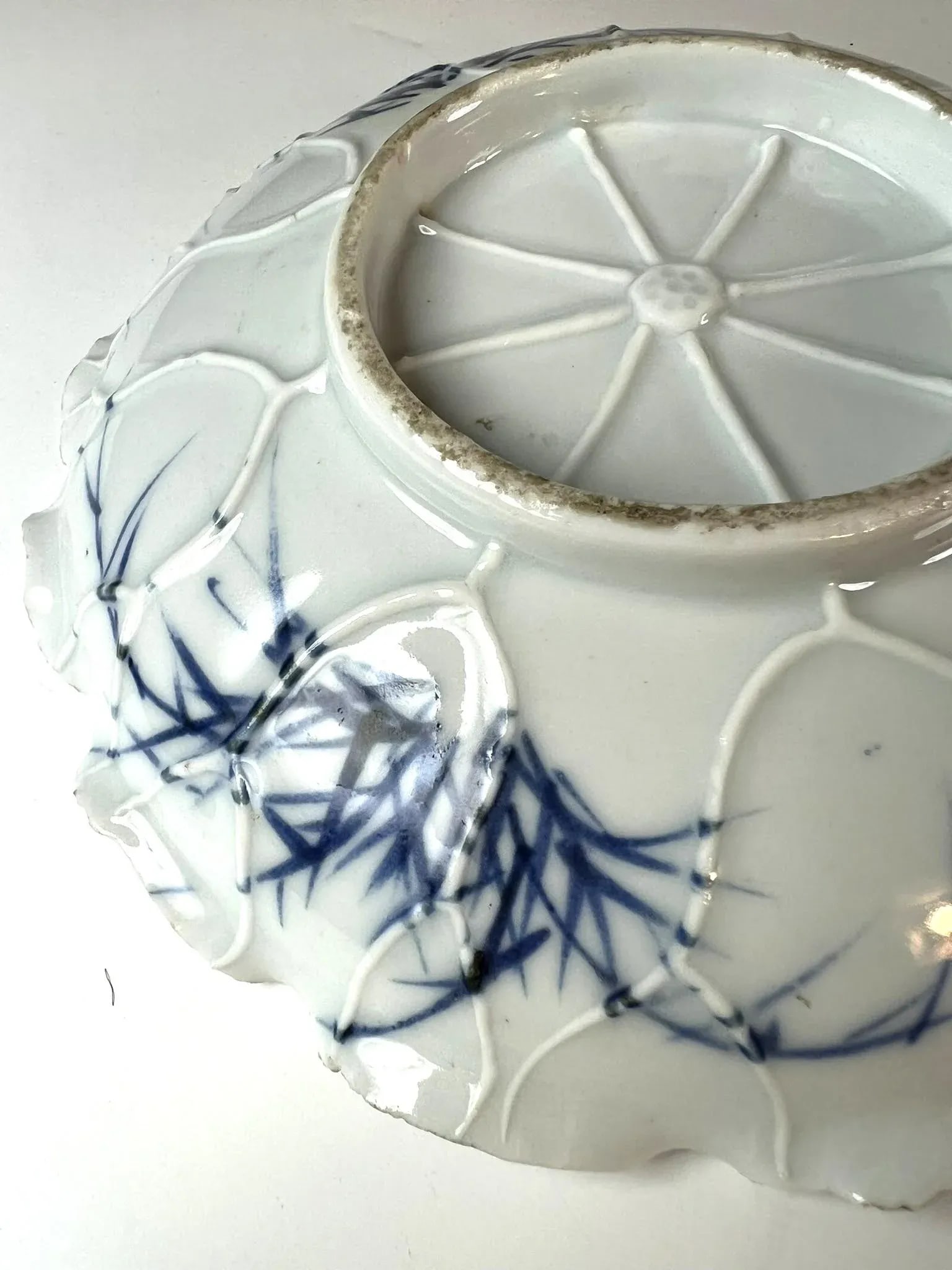 Meiji Period Arita Blue and White Porcelain Plate in the Shape of a Lotus Leaf - 12