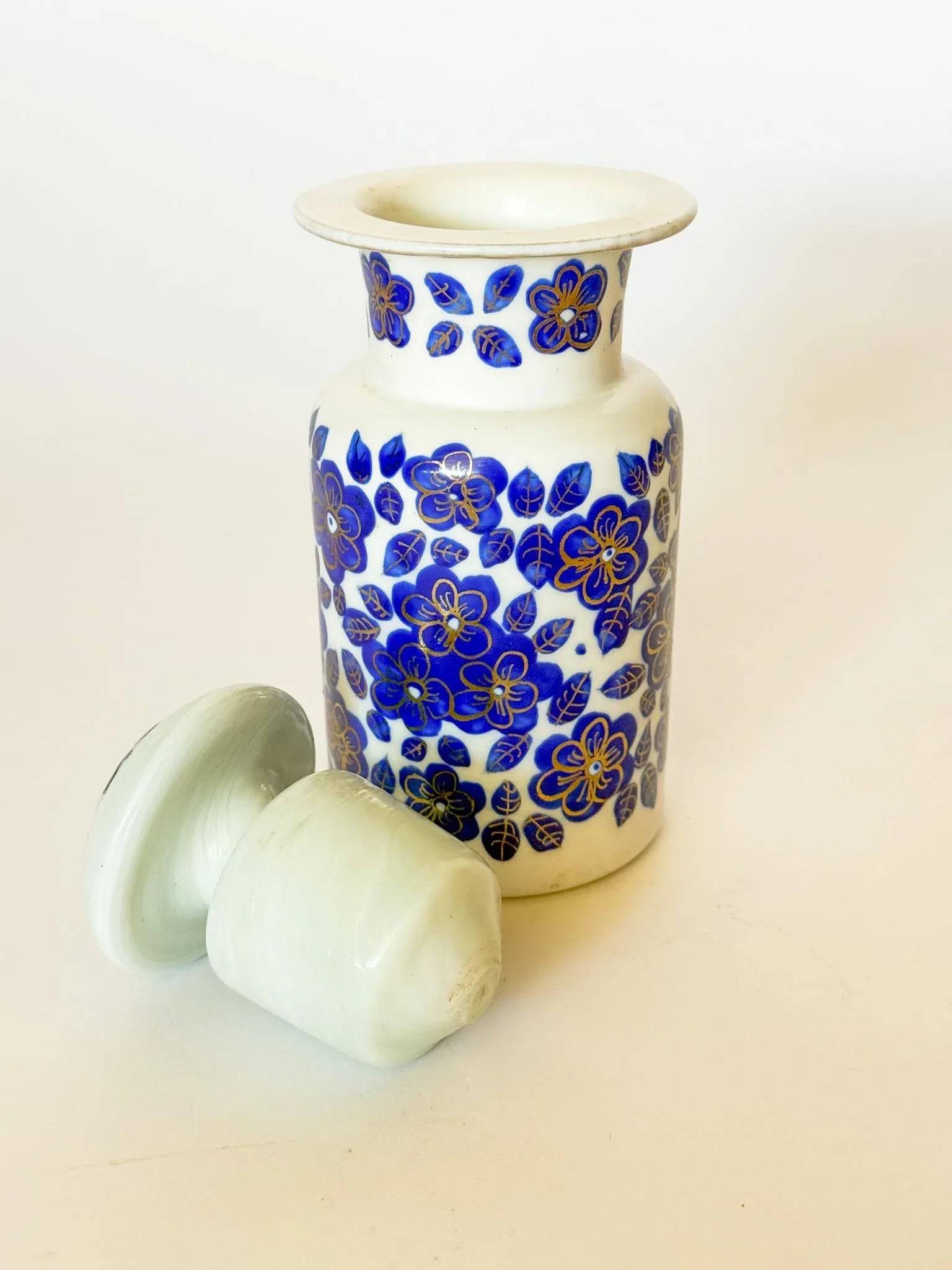 Antique Bohemian Opaline Apothecary Bottle and Stopper With Blue Hand Painted Flowers - 10
